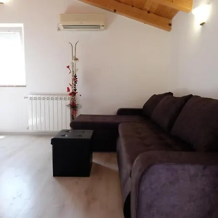Apartment Beti