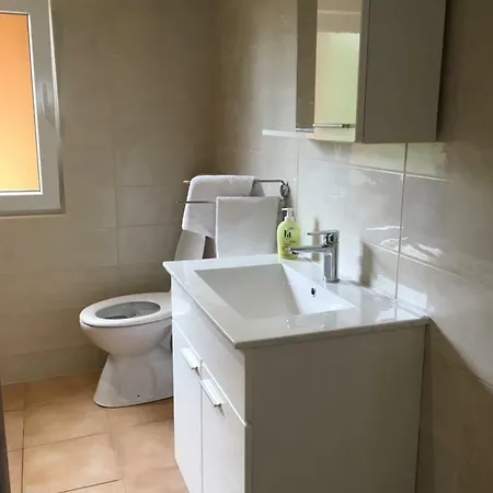 Apartment Beti *